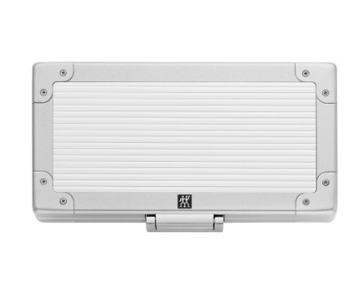 ZWILLING Set Manicure e Pedicure 5 Pezzi con Custodia in Alluminio e Inserto in Velluto Nero, Strumenti in Acciaio Inox Satinato