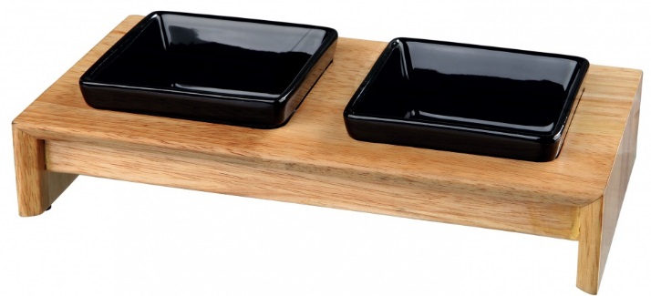 TRIXIE Set di Ciotole in Ceramica e Legno per Cani e Gatti - 2 x 0,2 l, Design Elegante con Supporto Antiscivolo