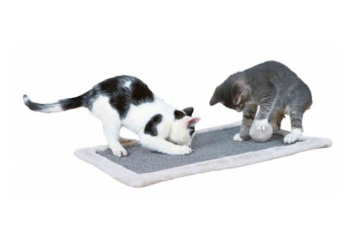 TRIXIE Tappetino Tiragraffi per Gatti 55x35 cm in Peluche e Sisal Grigio Chiaro con Gioco Inclusa