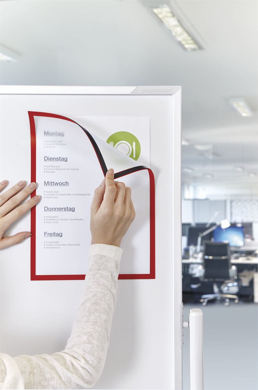 Magnetoplan Magnetofix - Cornice magnetica autoadesiva A4, 5 pezzi, impermeabile, porta documenti magnetico, pieghevole, colore rosso