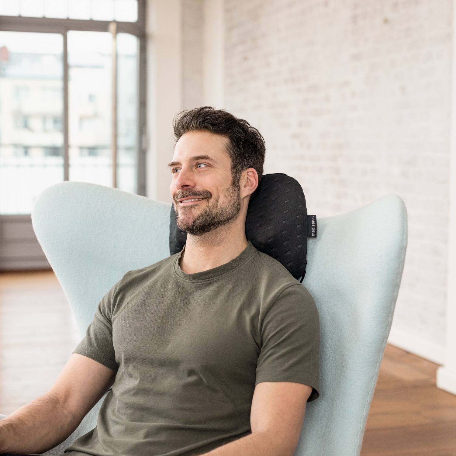 Medisana CL 300 Cuscino da Massaggio Shiatsu con Funzione di Calore, Regolazione Ergonomica, 4 Teste di Massaggio per Spalle, Schiena, Gambe e Collo