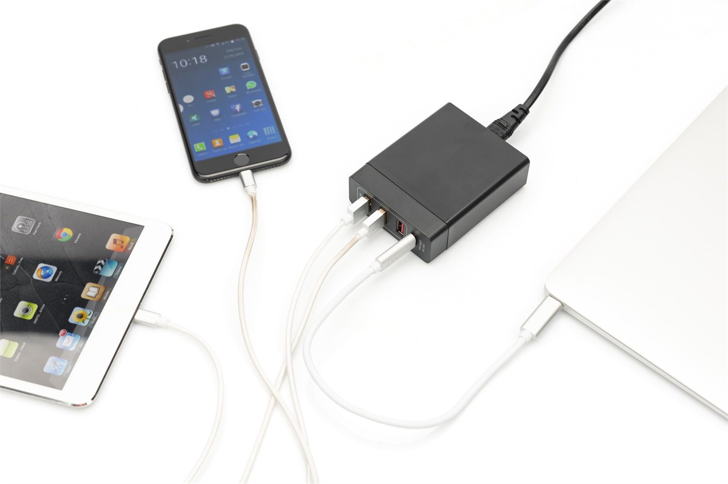 Digitus Caricabatterie USB Universale 4 Porte - 1x USB Type-C e 3x USB-A, Nero