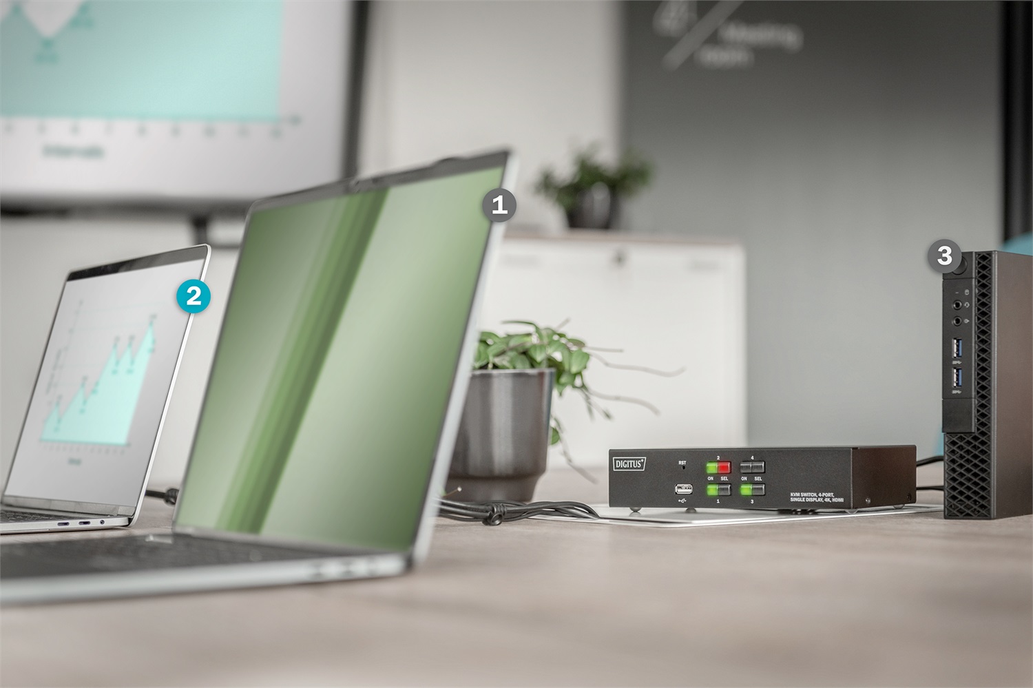 Digitus Switch KVM DS-12880, 4 porte, schermo singolo 4K Ultra HD, HDMI, USB