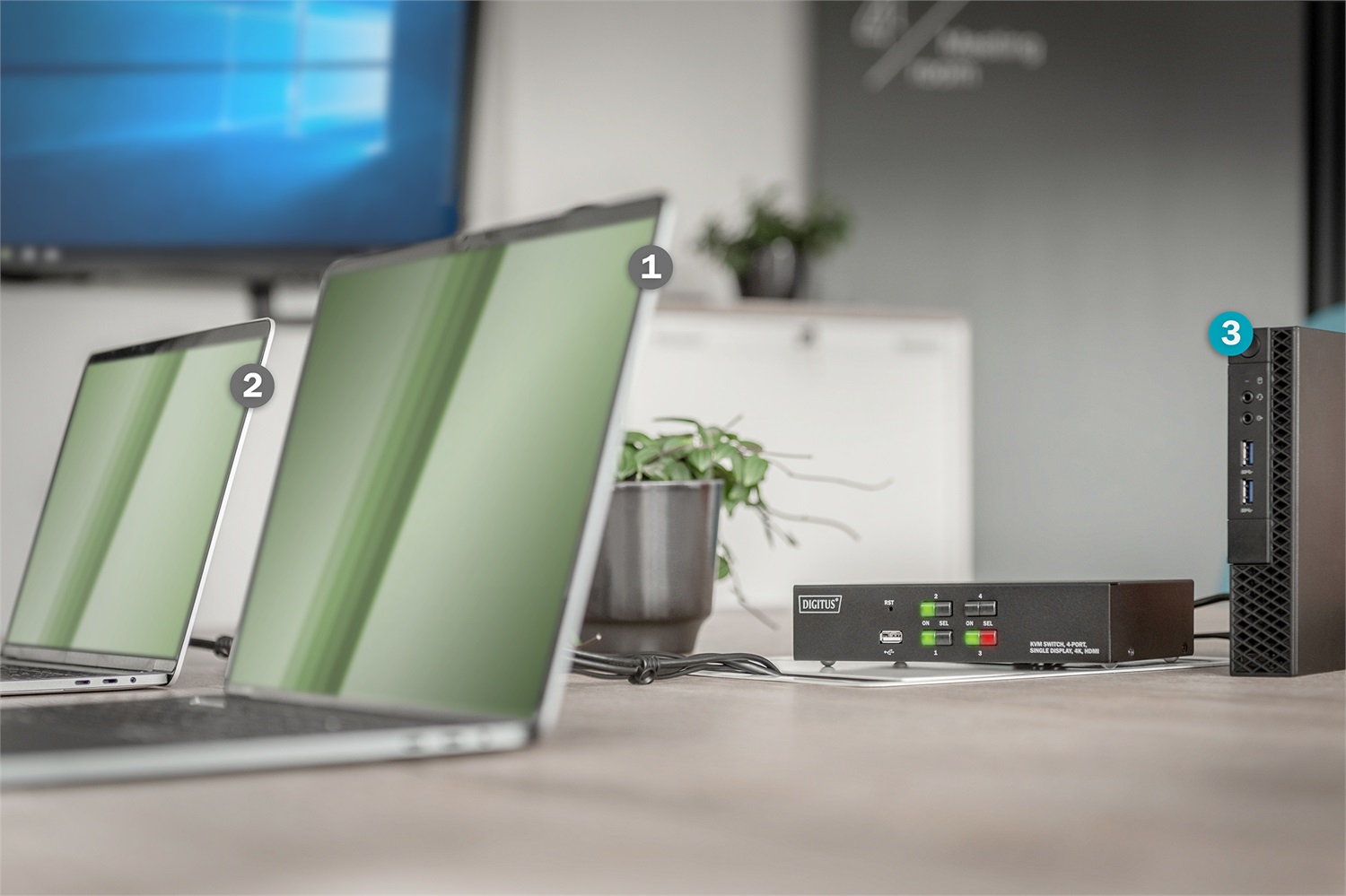 Digitus Switch KVM DS-12880, 4 porte, schermo singolo 4K Ultra HD, HDMI, USB