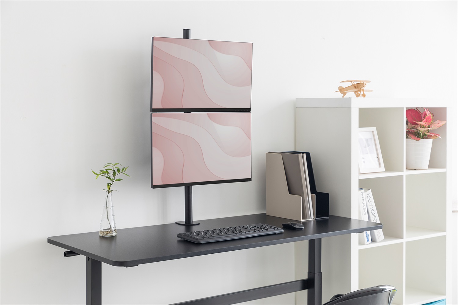 Digitus Supporto per Monitor Doppio Universale Verticale, Morsetto da Tavolo, 17-32 Pollici, Fino a 8 kg, Compatibilità VESA 75x75 e 100x100, Regolabile, Girevole, Inclinabile, Nero