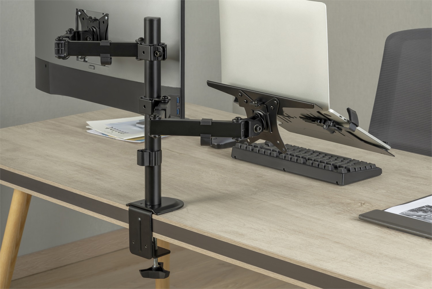 Digitus Supporto per Monitor e Notebook - Fino a 32 Pollici, VESA 75x75/100x100, Nero