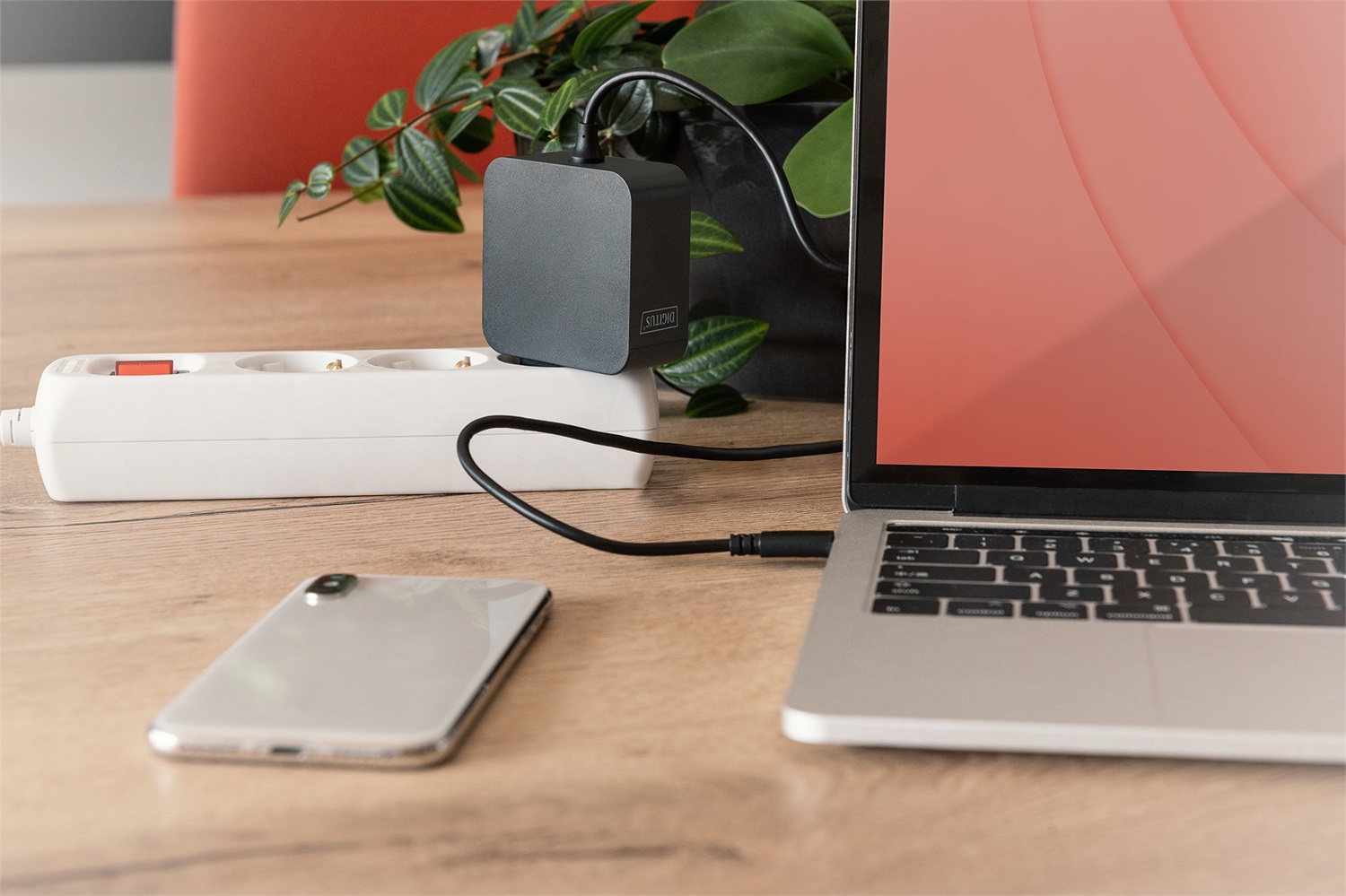 Digitus Caricatore per Notebook USB-C 65W con Cavo da 1,2m - Caricatore Rapido Power Delivery (PD 3.0) per MacBook, Lenovo, HP e Altri