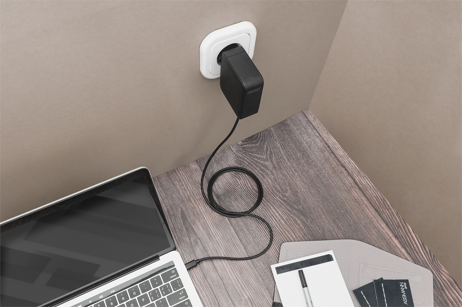 DIGITUS Caricatore USB-C 100W GaN per Notebook, Power Delivery 3.0, Cavo 1.2m, Compatibile con Smartphone e Tablet, Nero
