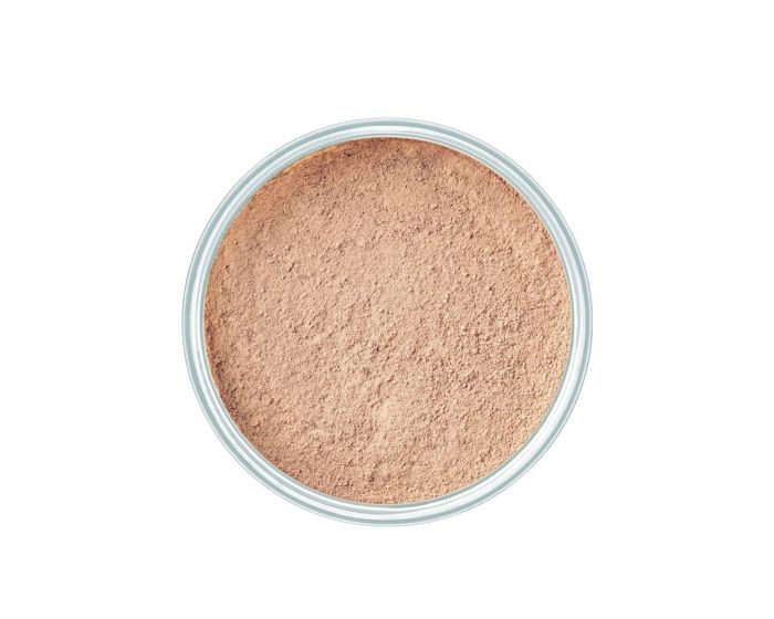 ARTDECO Mineral Powder Foundation 2 Natural Beige 15 g - Fondotinta minerale per pelle intermedia, fissa e prolunga la durata del trucco