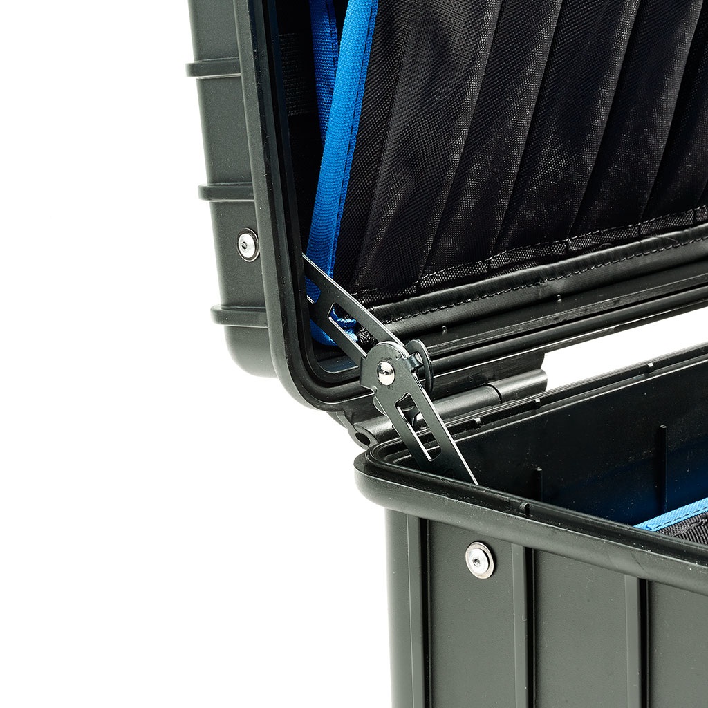 B&W Cases JET 5000 Valigetta Portautensili Nero e Blu in Polipropilene (PP) con 34 Tasche - Dimensioni Esterne 468x365x185 mm, Volume 19,1L