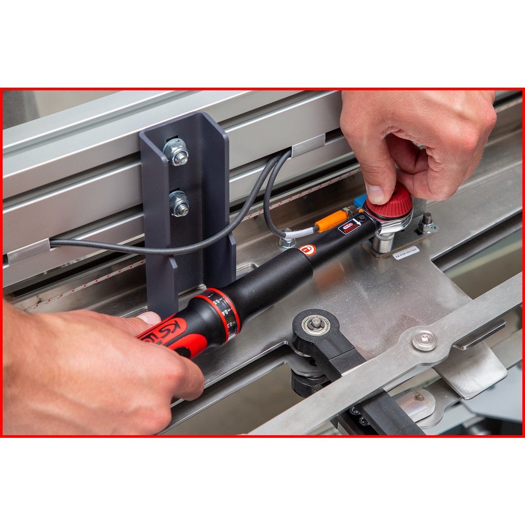 KS Tools 516.1412 Chiave Dinamometrica Ergotorque® 3/8'' 10-50 Nm con Testa a Cricco Reversibile per Auto, Moto e Camion - Rosso/Nero