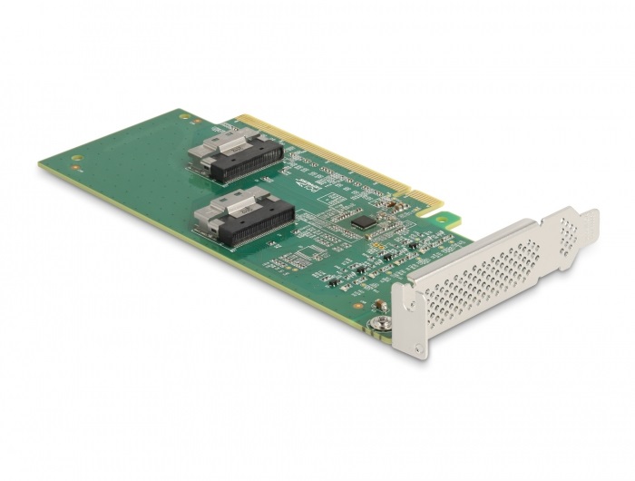 DeLOCK Scheda PCI Express 4.0 x16 a 4 x SFF-8639 NVMe - Biforcazione - Fattore di forma a basso profilo - Velocità 64 Gbit/s