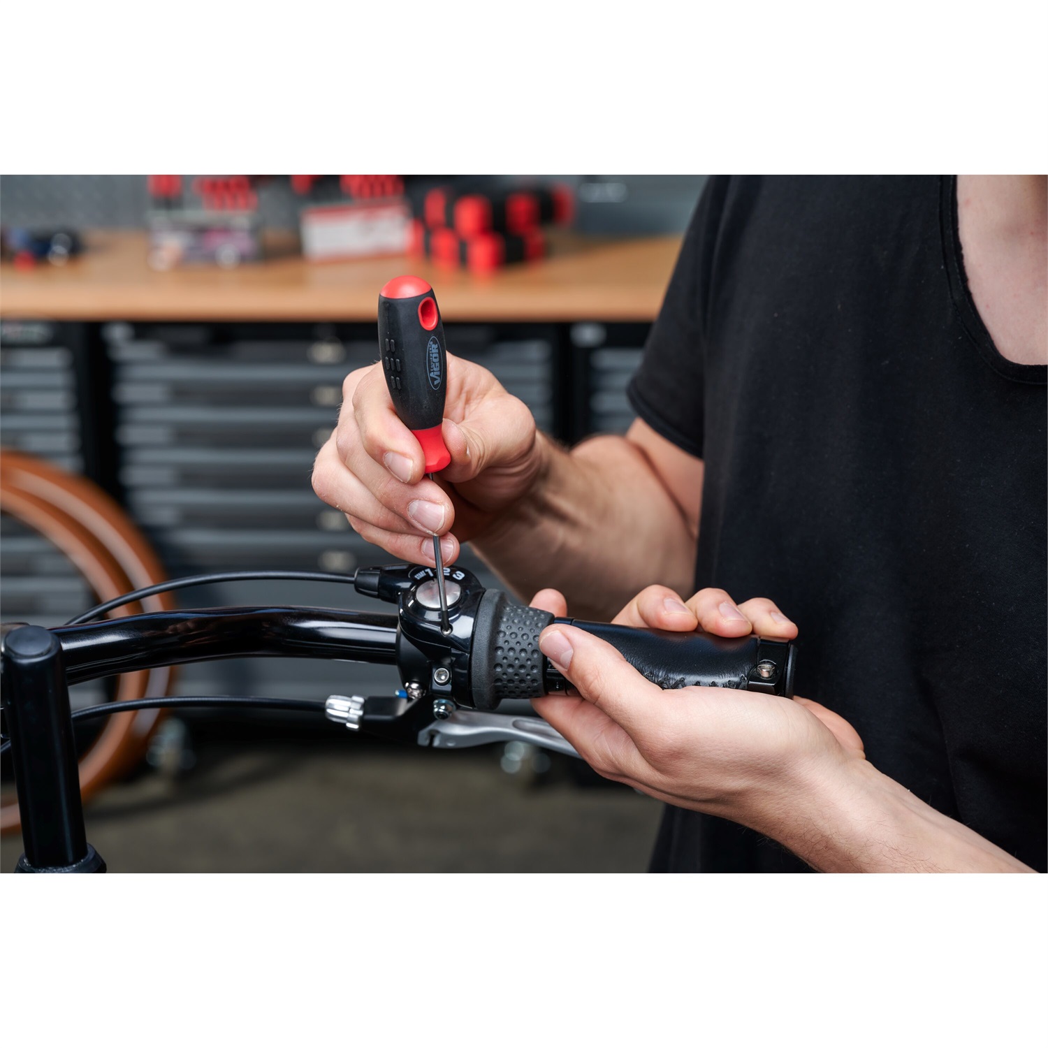 Vigor Set di Cacciaviti per Viti a Cava Esagonale, 7 Pezzi con Impugnatura e Foro di Sospensione