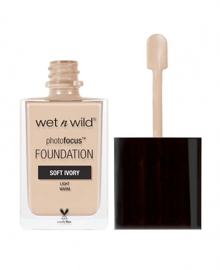 Wet n Wild Photo Focus Foundation 30 ml - Fondotinta Liquido Soft Ivory con Copertura Alta e Finish Matt