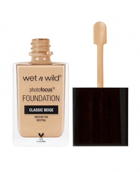 Wet n Wild Photo Focus Fondotinta Liquido 30 ml Classic Beige - Alta Coprenza, Effetto Matt, Vegan