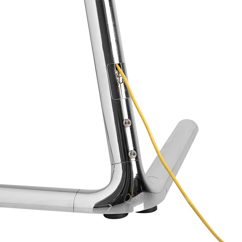 LogiLink BP0080 Supporto da Pavimento per TV 49-70'' Base a V Cromato - Capacità 40 kg, Compatibilità VESA 200x200 a 600x400