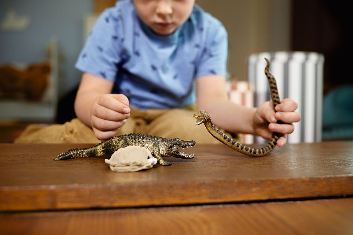 SCHLEICH 42559 Wild Life - Playset Pericolo nella Palude con Anaconda e Alligatore, 4 Pezzi, da 3 Anni