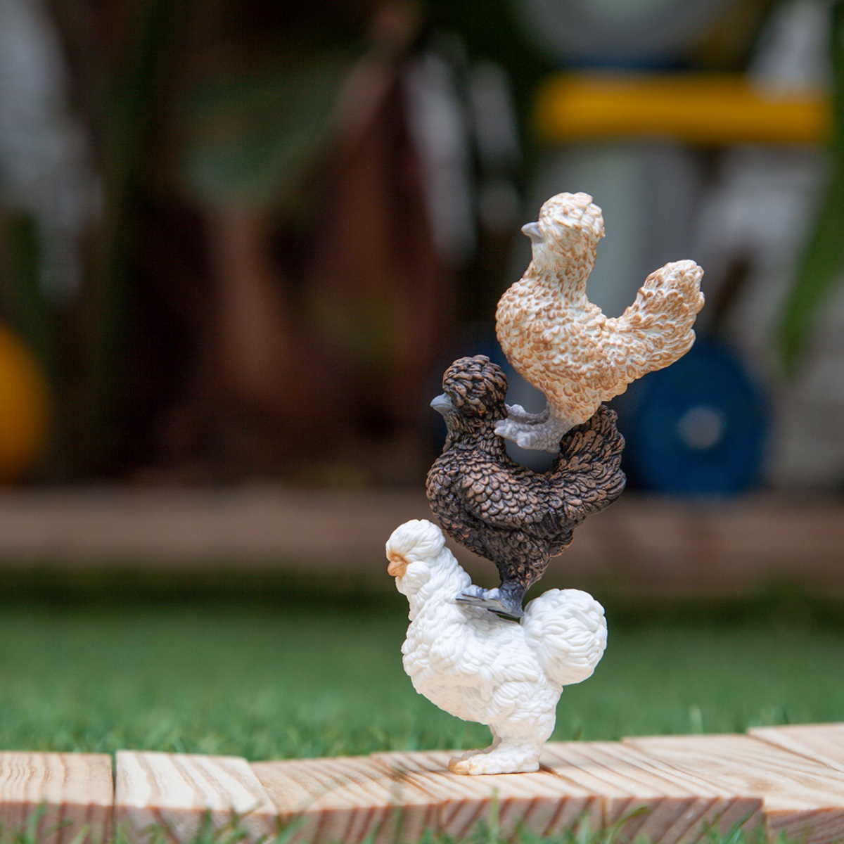 Schleich 42574 Famiglia di Galline - Set di 4 Action Figure Realistiche per Fattoria