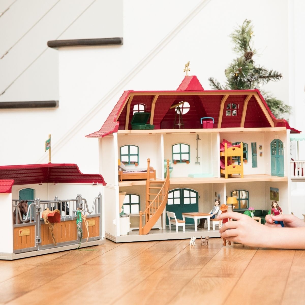 Schleich 42551 Centro equestre HORSE CLUB Lakeside - Set da gioco con 192 pezzi, per bambini dai 5 anni