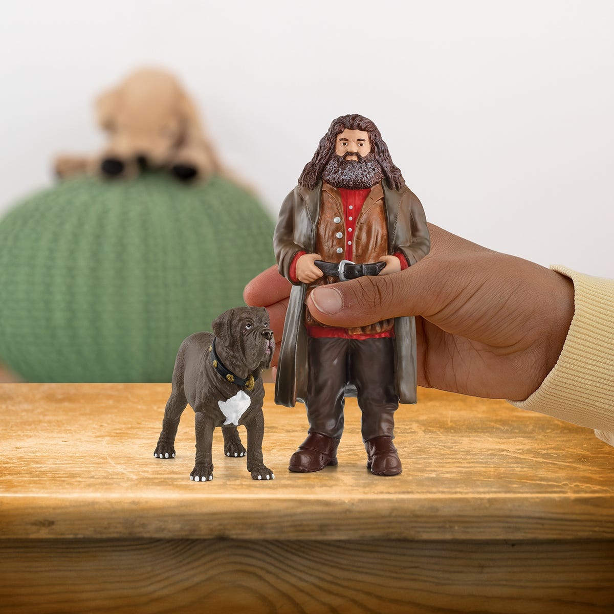 Schleich 42638 Hagrid e Thor - Figura da collezione Wizarding World, 8 x 11,5 x 13 cm, per bambini da 6 anni