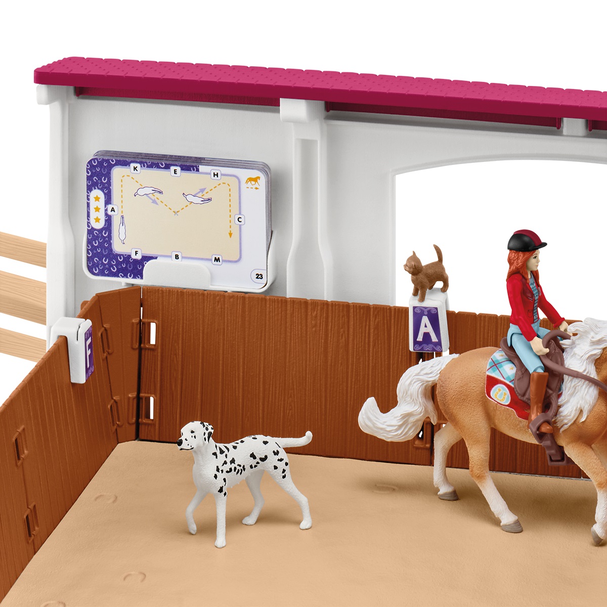 Schleich 42639 Maneggio Peppertree - Playset HORSE CLUB con 179 pezzi, ostacoli, paddock e figure di cavalli, per bambini dai 5 anni