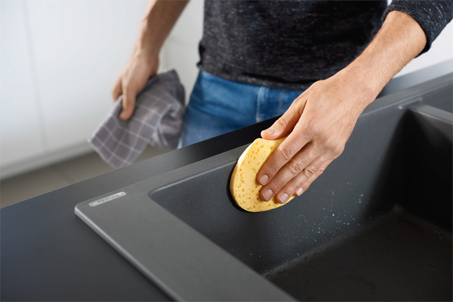 Hansgrohe Raindance Select S Doccetta 120 mm Oro Lucido con 3 Tipi di Getto e Tecnologia QuickClean