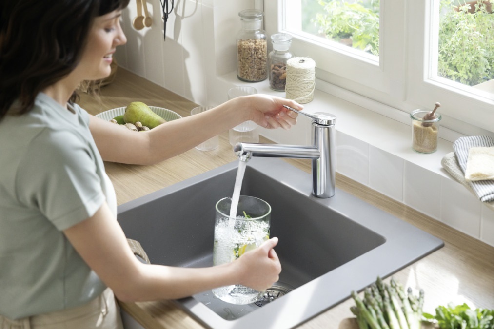 Hansgrohe Zesis M33 Miscelatore Monocomando Cucina 150 Nero Opaco - Ergonomico, Getto Normale, AirPower e QuickClean