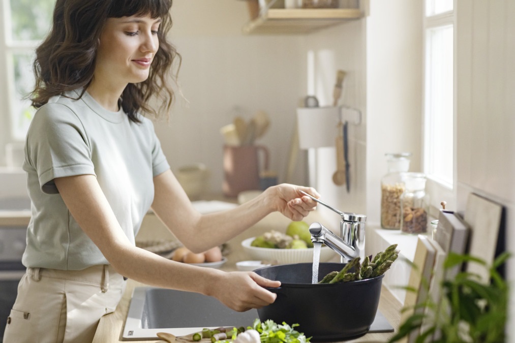 Hansgrohe Zesis M33 Miscelatore Monocomando Cucina 150 Nero Opaco - Ergonomico, Getto Normale, AirPower e QuickClean