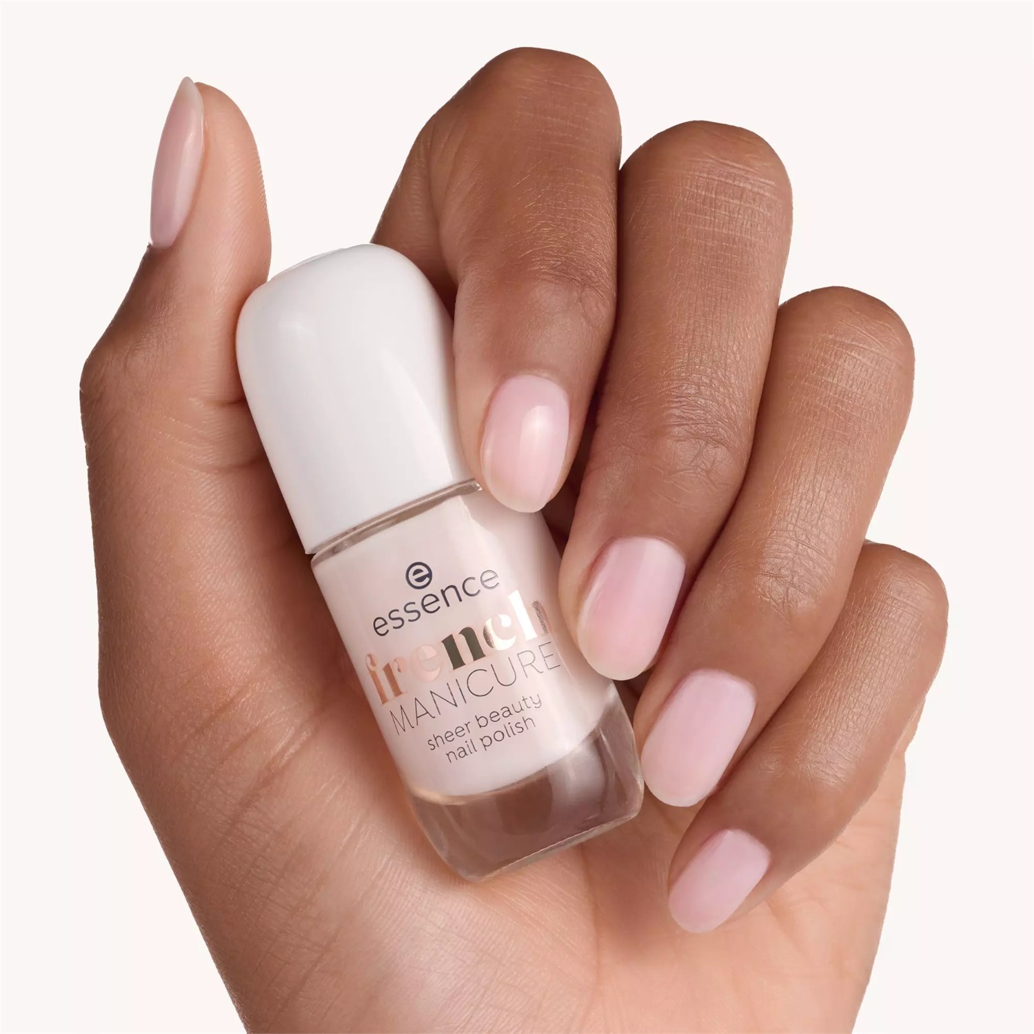 Essence French Manicure Sheer Beauty Smalto per Unghie 8 ml - Tonalità 01 Peach Please! - Smalto Semitrasparente per una Base Naturale e Lunga Durata