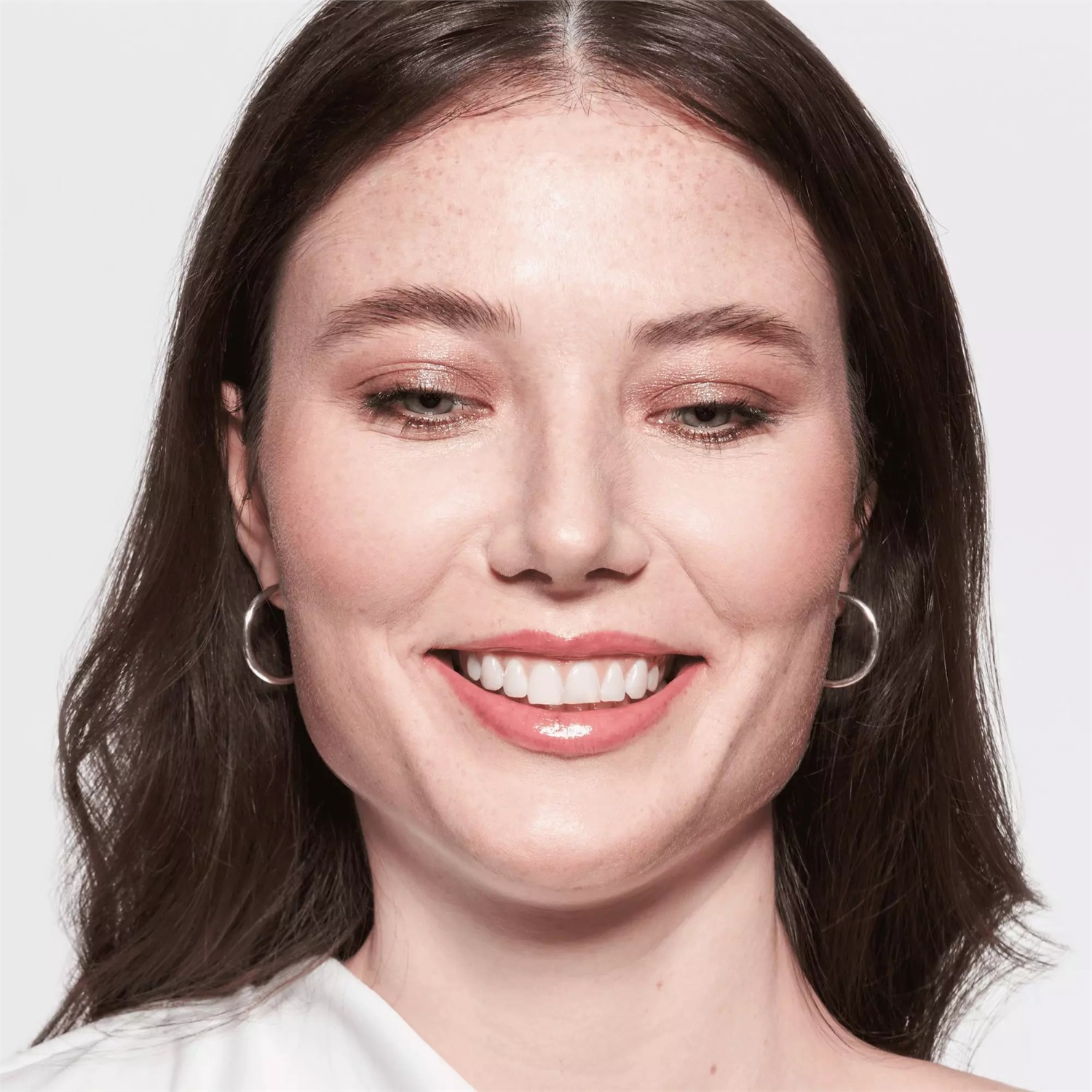 Catrice Melt & Shine Balsamo per Labbra 020 Beach Blossom - Idratante, Lucido, Vegano, 1,3 g