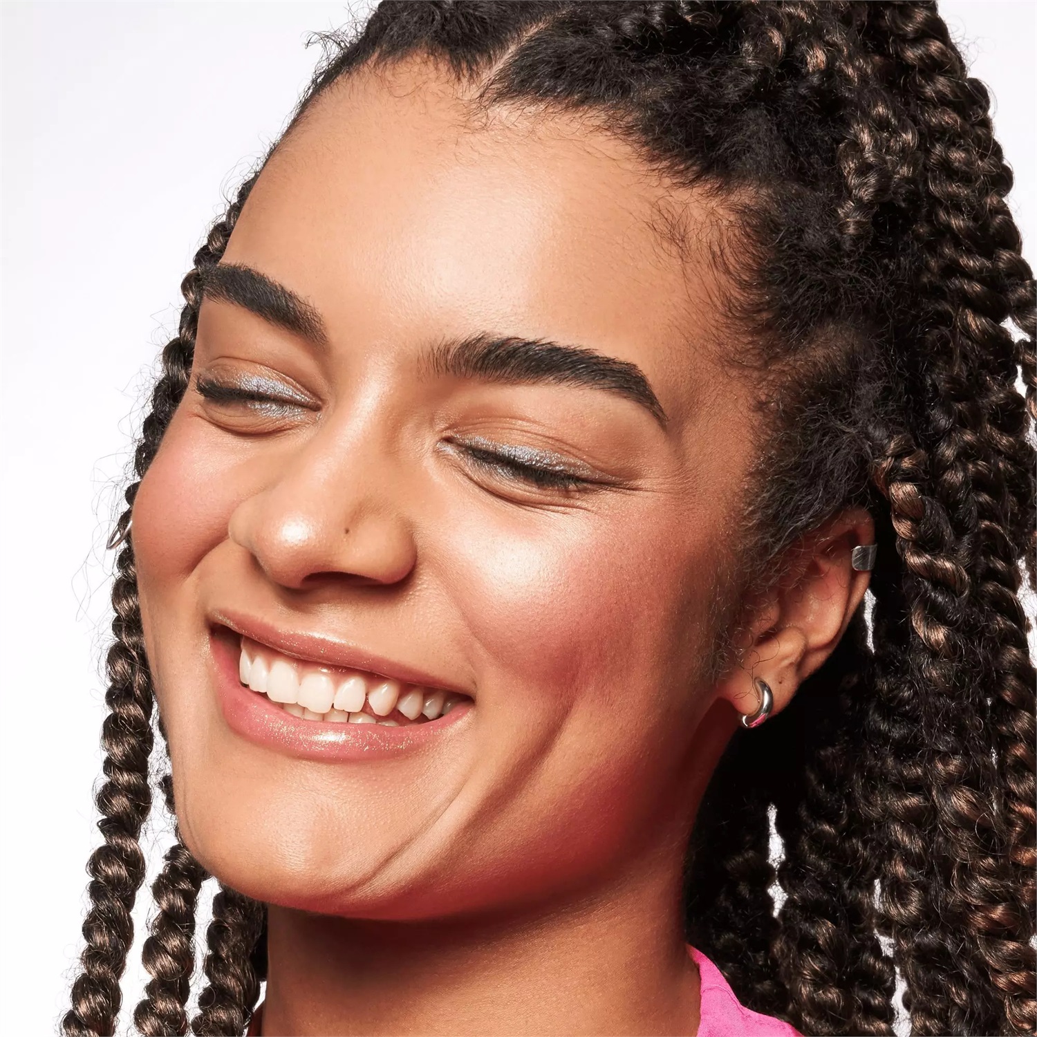 essence BABY GOT GLOW Illuminante Liquido 10 ml Nr. 30 - Breezy Bronze