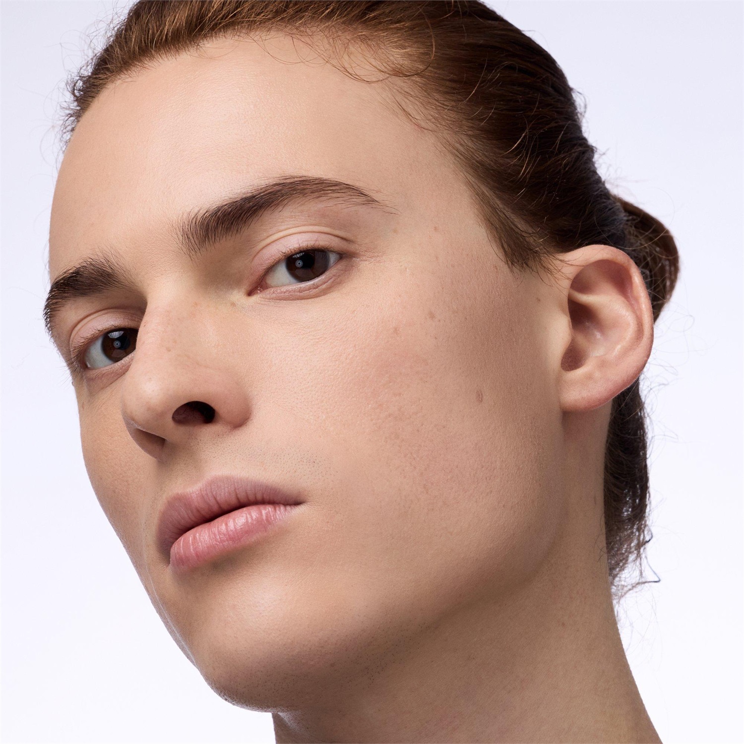 Catrice Cosmetics Instant Bright Serum Correttore 5 ml - Idratante, Lunga Durata, Curativo, Finish Radioso con Acido Ialuronico e Niacinamidi