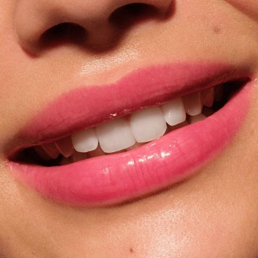 Catrice Butter Drippin' Glossy Lip Balm 050 Cherry Delicious - Balsamo Labbra Idratante e Lucido 10 ml