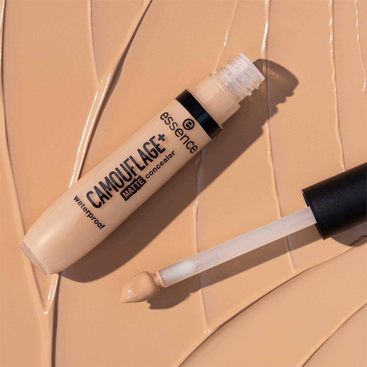 essence CAMOUFLAGE Matt Waterproof Correttore 8 ml - Copertura Totale e Finitura Opaca