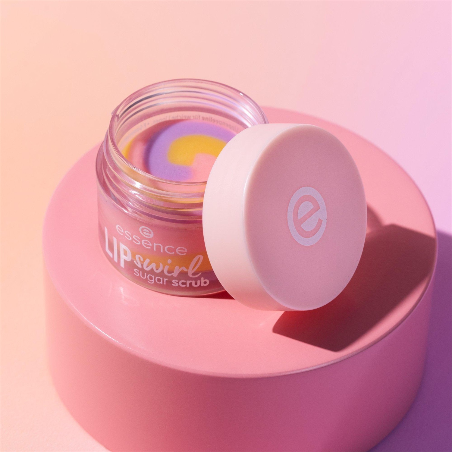 essence LIP swirl sugar scrub - Scrub per labbra esfoliante 8 g con balsamo tricolore