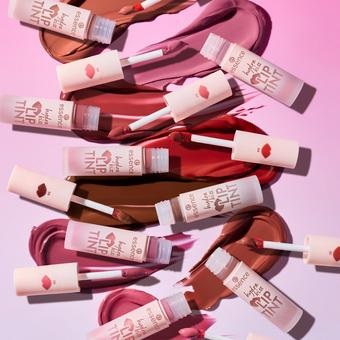 essence Hydra Kiss LIP TINT 4 ml - Rossetto Liquido Color Chocolate Brown con Finitura Radiosa