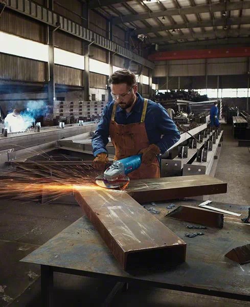 Bosch GWS 22-230 J Smerigliatrice Angolare 230 mm 2200 W 6500 Giri/min con Avviamento Graduale e Protezione Riavvio Accidentale