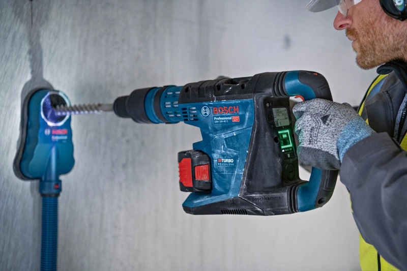 Bosch GBH 18V-40 C PROFESSIONAL Martello Perforatore a Batteria SDS-max 360 Giri/min, Potenza del Colpo 9,0 J, 2 Batterie ProCORE 5.5Ah, Caricabatteria GAL 1880 CV, in XL-BOXX