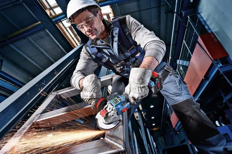 Bosch ProCORE18V Set Batteria 4 x 5.5Ah - Potenza Avanzata e Tecnologia Innovativa