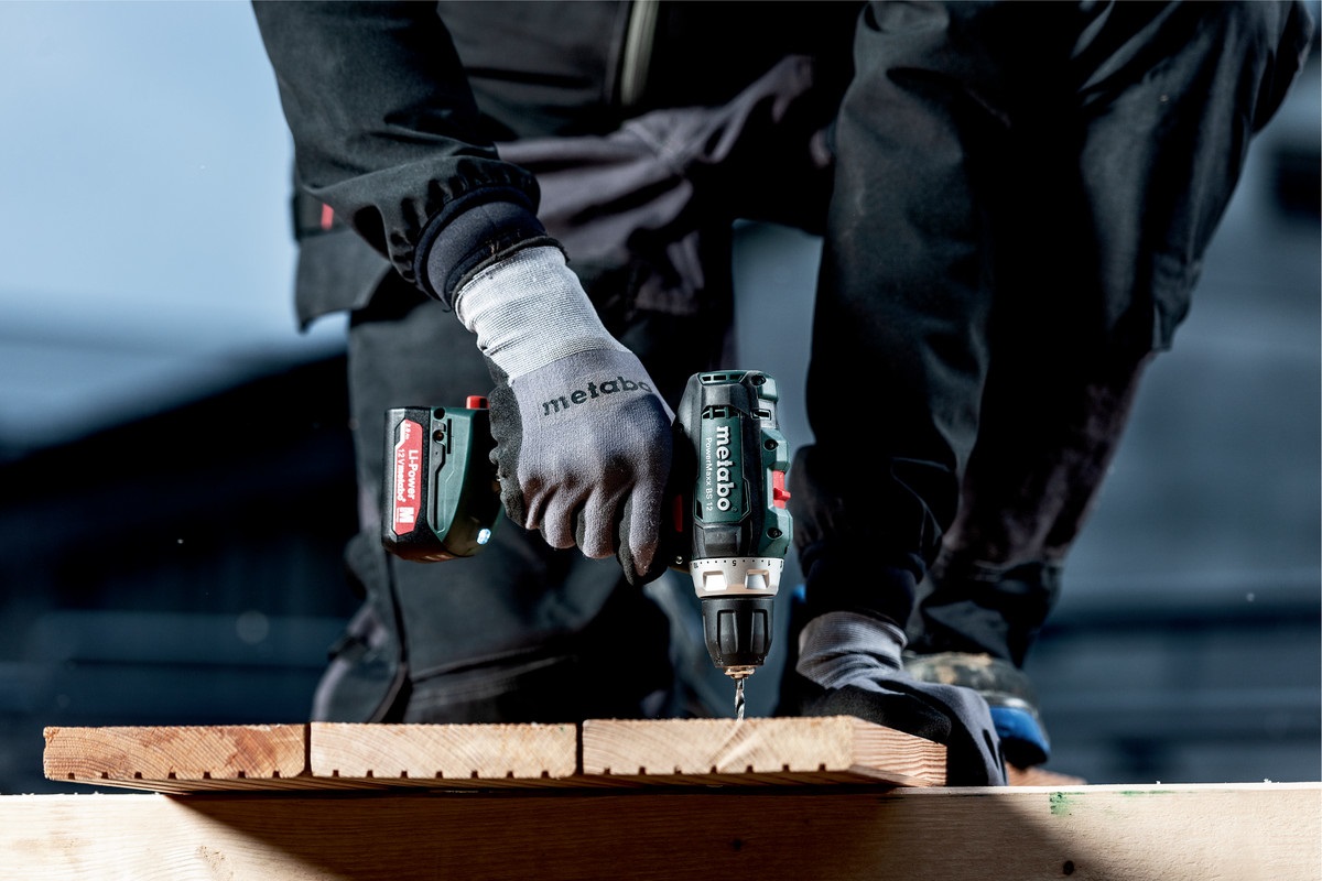 Metabo PowerMaxx BS 12 - Trapano avvitatore 12V Li-Ion leggero e compatto con luce LED