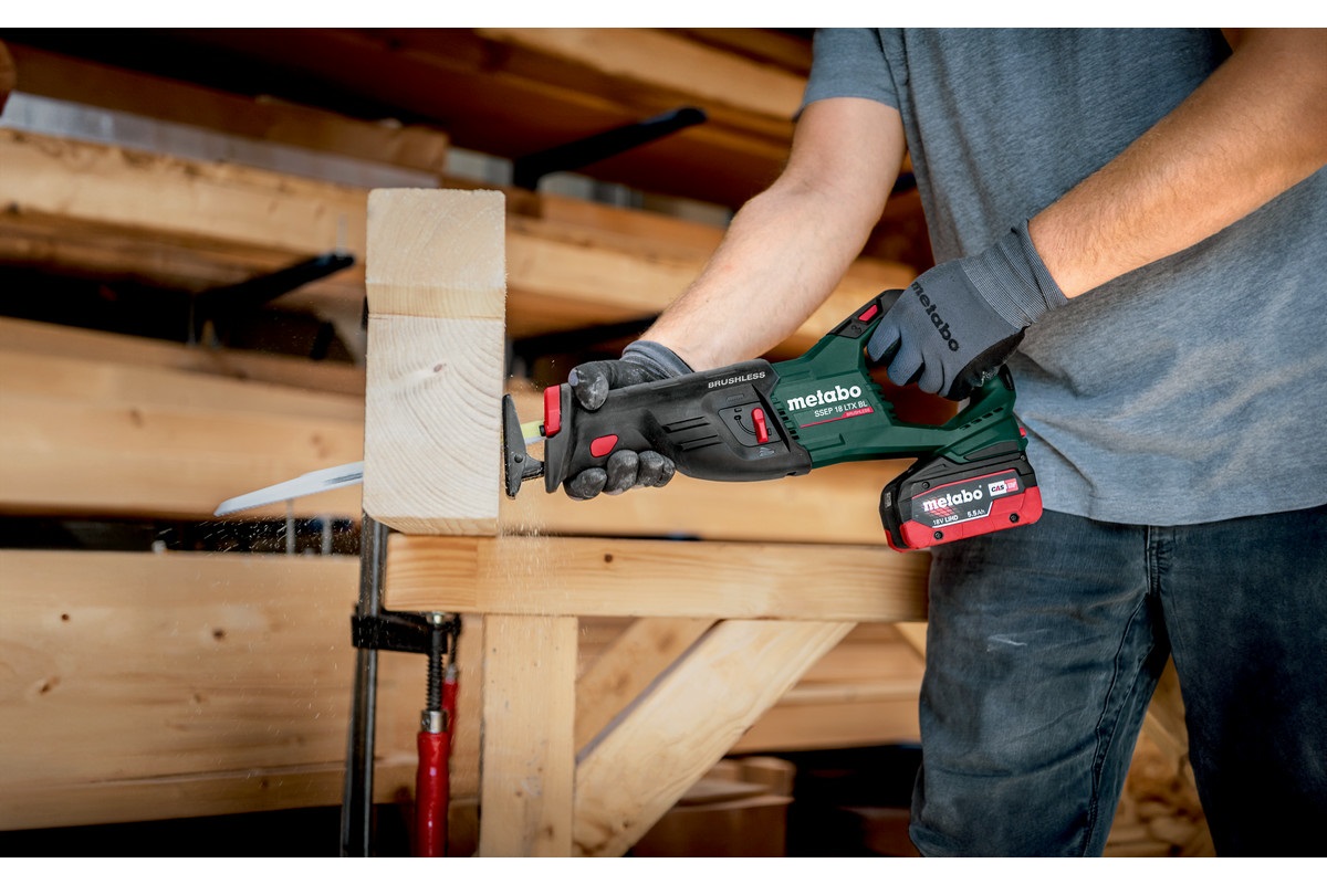 Metabo SSEP 18 LT BL Sega a Sciabola Senza Fili 3000 spm, Nero e Verde, Motore Senza Spazzola, 18 V
