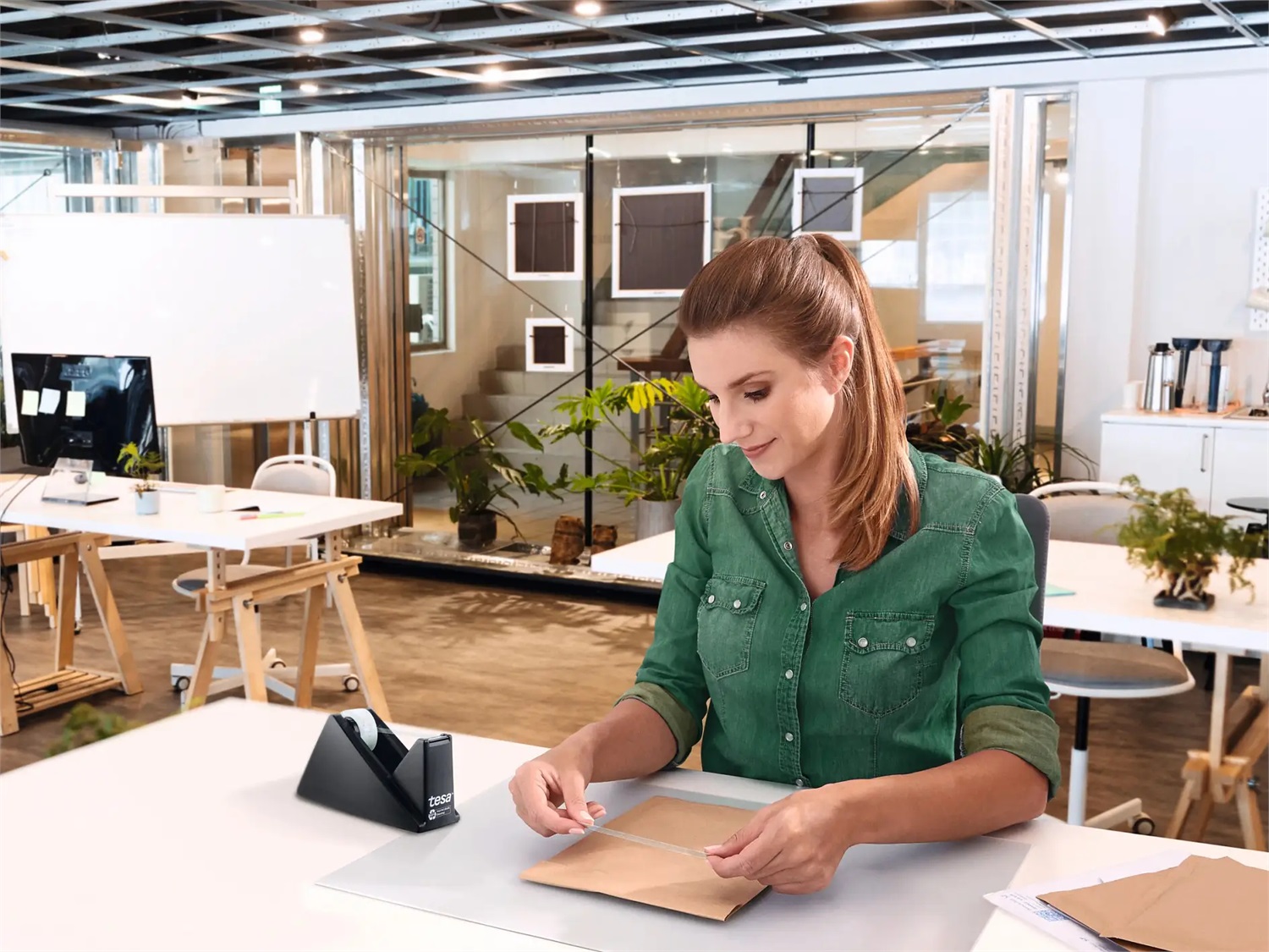 TESA Nastro Adesivo Eco & Crystal - 19 mm x 33 m - Trasparente - Torre 8 Pezzi