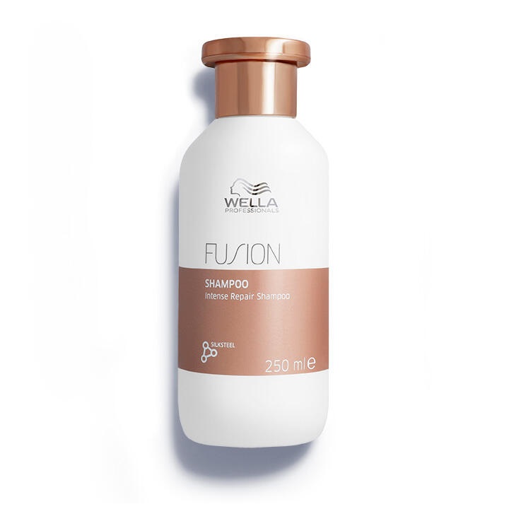 Wella Fusion Shampoo Professionale 250ml - Riparazione Intensa per Capelli Danneggiati con Aminoacidi e Lipidi Micronizzati