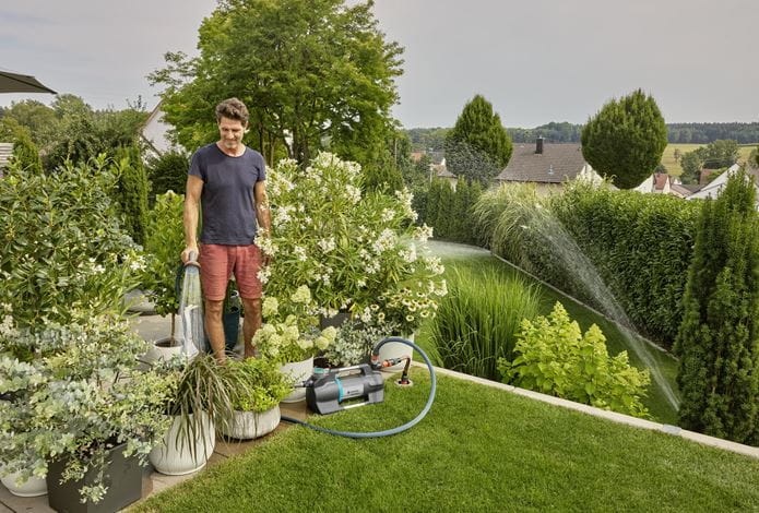 GARDENA Pompa da giardino 6300 SilentComfort - Portata 6.300 l/h, Extra Silenziosa, Controllo Bluetooth, Protezione da Funzionamento a Secco