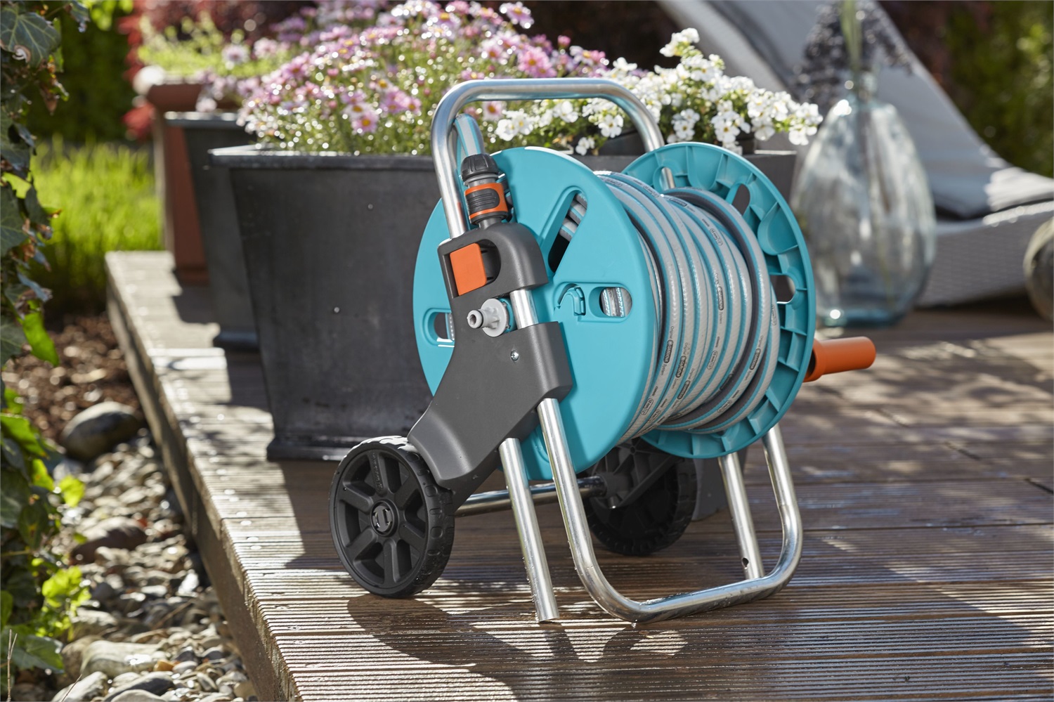 Gardena 18500-20 Carrello Avvolgitubo AquaRoll S - Lunghezza max 50m, Protezione Antigelo, Adatto per Piccoli Giardini