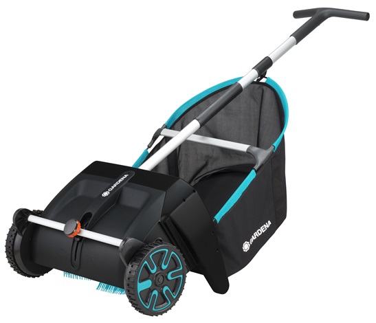 Gardena Raccogli Foglie 3565-20 - Spazzatrice Manuale per Giardino con Sacco Estraibile, Spazzole Rotanti, Impugnatura Ergonomica e Larghezza di Lavoro di 49 cm