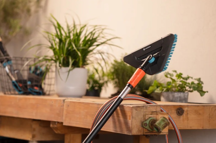 Gardena Cleansystem Manico ad Acqua S - Alluminio 90 cm con Regolazione Continua del Flusso per Pulizia di Grandi Superfici
