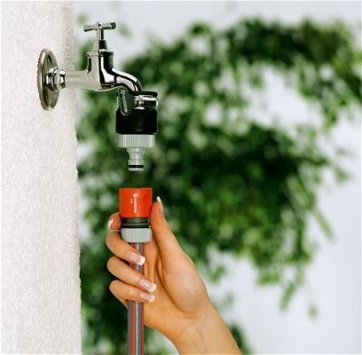 GARDENA 2908-20 Adattatore Universale per Rubinetto Senza Filettatura, Diametro 14-17 mm, Resistente alla Corrosione e al Gelo