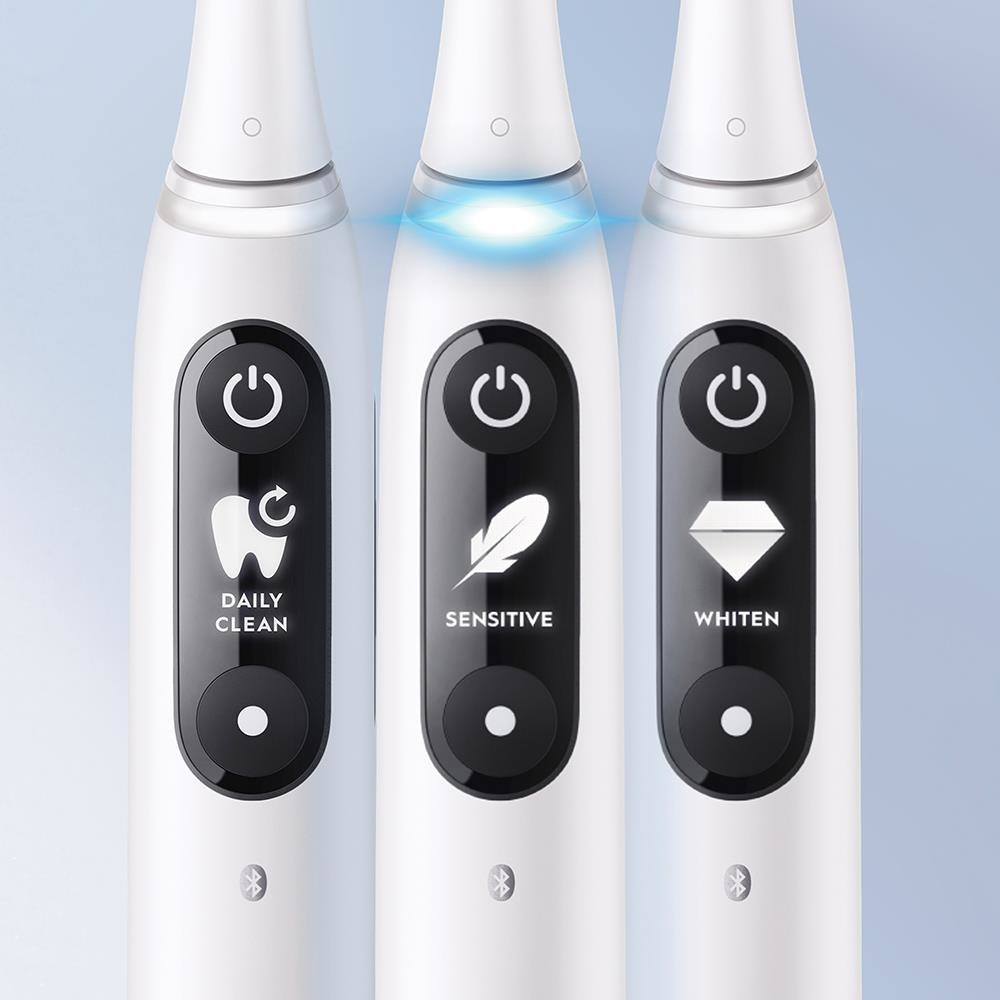 Oral-B iO 7 Spazzolino Elettrico Rotante Bianco per Adulti - Pulizia Profonda, Cura Gengive, Modalità Sensibile e Sbiancante
