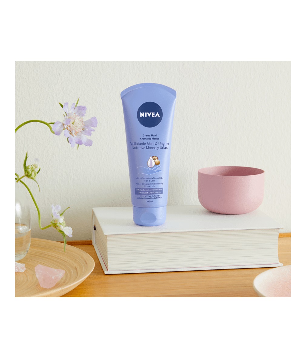NIVEA Crema Mani Vellutante 100 ml - Formula con Burro di Karitè per Mani Morbide e Vellutate